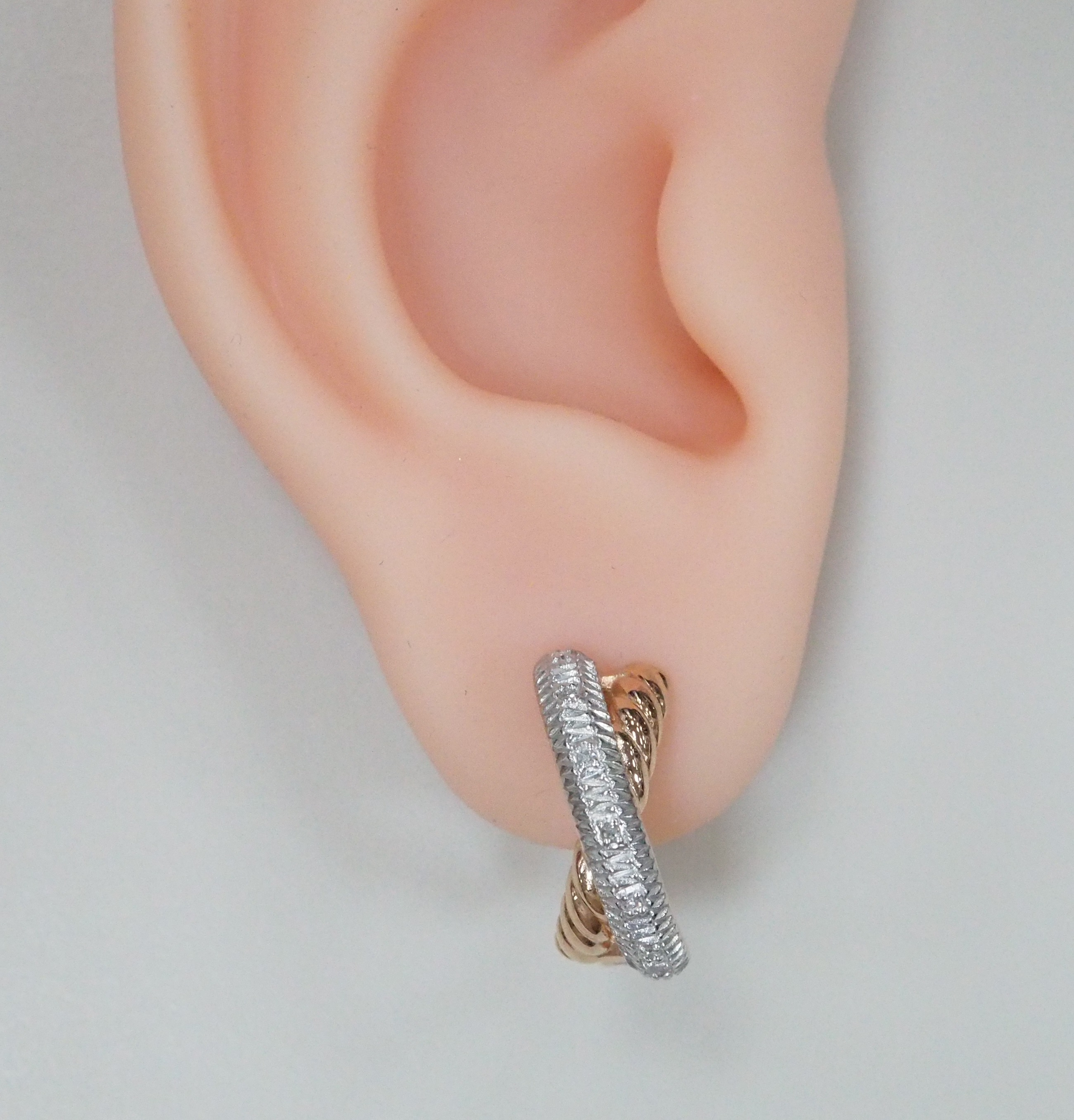 Серебряные серьги с бриллиантами